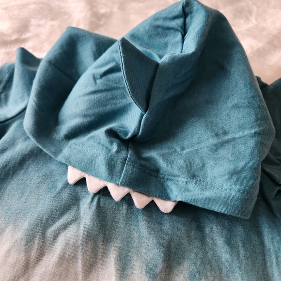 NWT Carters Shark onsie - Picture 4 of 5